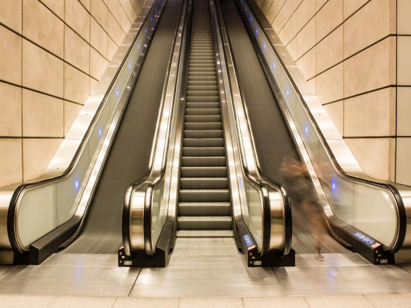 六盘水自动扶梯的使用注意事项